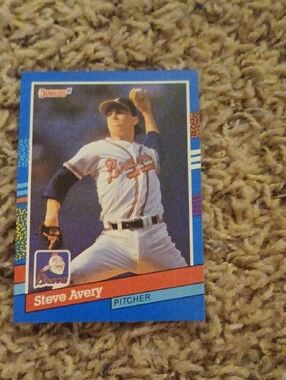 Steve Avery Baseball Card - Blue Border